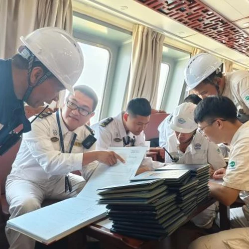 湛江海事局、旅客 RO- 船の休暇前安全検査を開始-